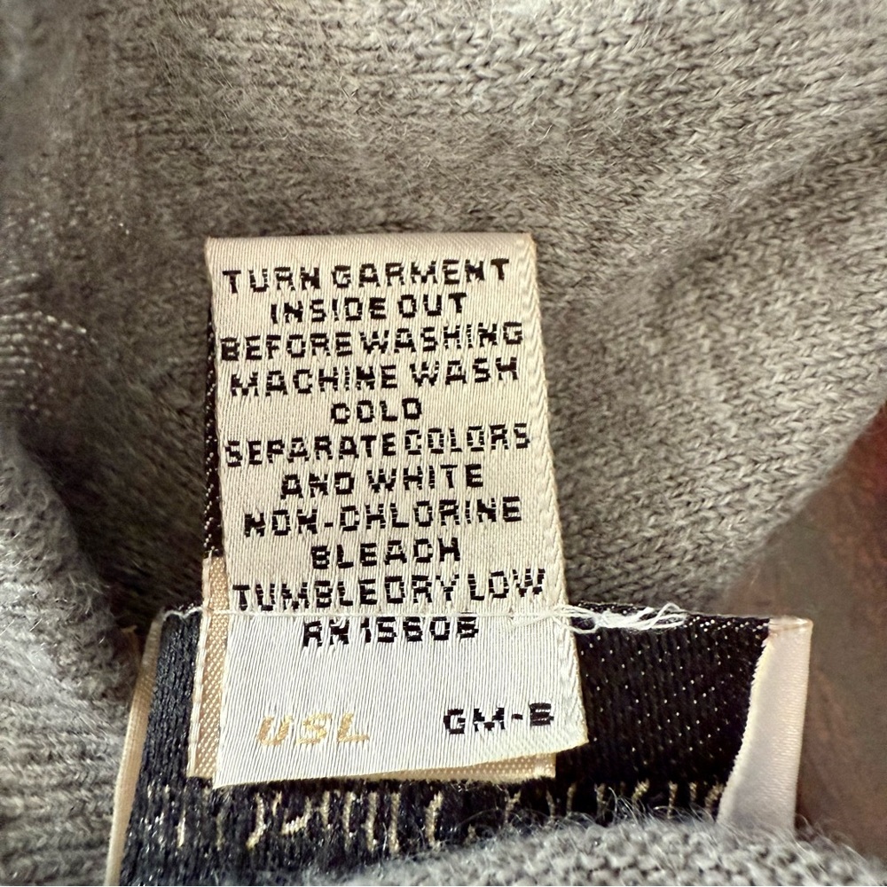 Hampshire Studio Size-Large  VINTAGE Acrylic Sweater Short‎ Sleeve Gray/Silver - Picture 3 of 14